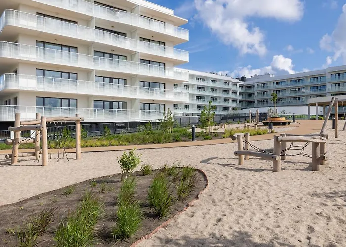 Polanki Aqua With Parking By Renters Prestige